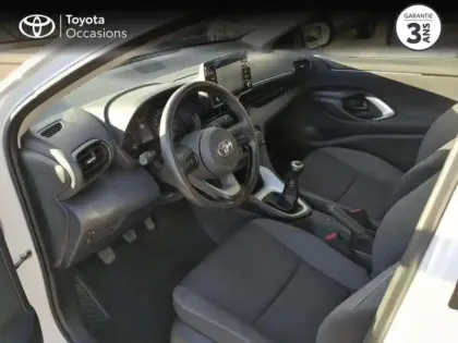 Photo 3 Toyota Yaris  70 VVT-i Dynamic 5p MY22
