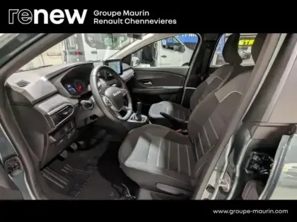 Photo 9 Dacia Sandero  1.0 TCe 90ch Stepway Expression -24