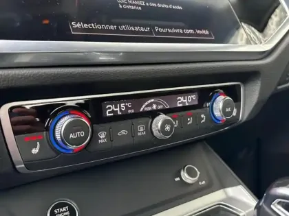 Photo 14 Audi Q3  35 TFSI 150ch Mild Hybrid Design S tronic 7