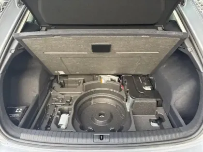 Photo 9 Audi Q3  35 TFSI 150ch Mild Hybrid Design S tronic 7