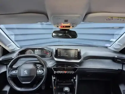 Photo 10 Peugeot 208  1.2 PureTech 100ch S&S Allure 118g