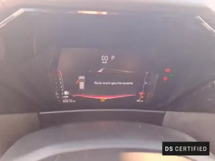 Photo 13 DS DS 4  BlueHDi 130ch Performance Line + Automatique