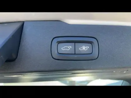 Photo 8 Volvo V60  B4 197ch Inscription Luxe Geartronic 8