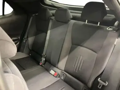 Photo 12 Toyota C-HR  1.8 Hybride 140ch Design NG23