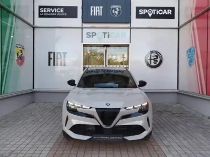 Photo 16 Alfa Romeo Junior  1.2 Ibrida 136ch Speciale DCT6