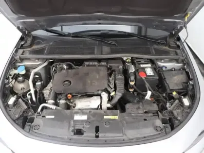 Photo 11 Peugeot 308  1.5 BlueHDi 130ch S&S Allure EAT8