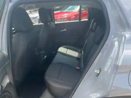 Photo 11 Jeep Avenger  1.2 Turbo T3 110ch MHEV Altitude BVR6 eHybrid