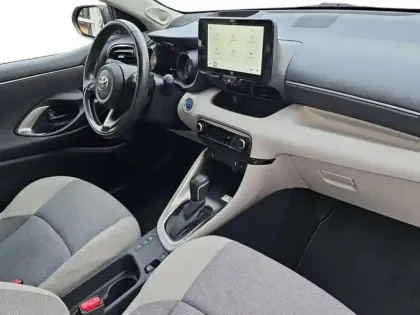 Photo 8 Toyota Yaris  116h Iconic 5p MY22