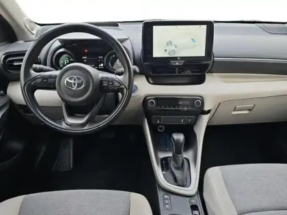 Photo 9 Toyota Yaris  116h Iconic 5p MY22
