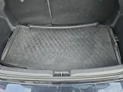 Photo 13 Toyota Yaris  116h Iconic 5p MY22