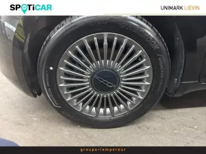 Photo 12 Fiat 500  e 118ch France Edition