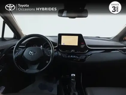 Photo 7 Toyota C-HR  122h Distinctive 2WD E-CVT MY22