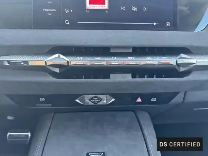 Photo 12 DS DS 4  E-TENSE 225ch Performance Line +