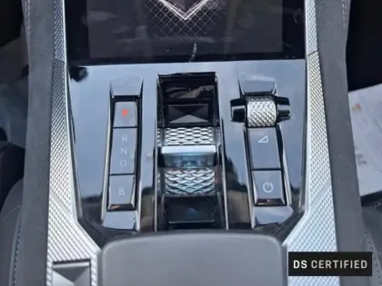 Photo 10 DS DS 4  E-TENSE 225ch Performance Line +