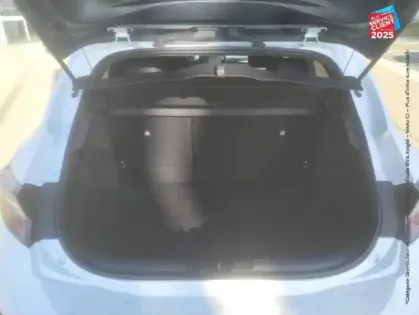 Photo 13 Toyota Corolla  122H DESIGN MY20