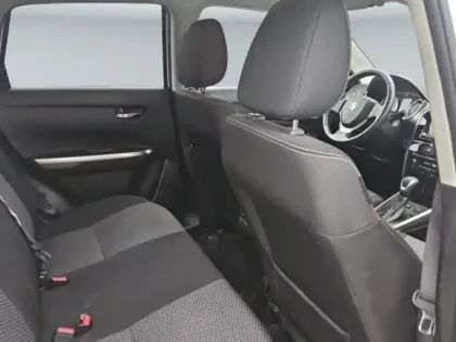 Photo 12 Suzuki Vitara  1.5 Dualjet Hybrid 115ch Style Auto Allgrip