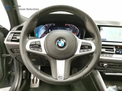 Photo 8 BMW Serie 3 Série 3 Touring 318dA 150ch M Sport