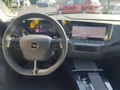 Photo 12 Opel Astra  1.2 Turbo 130ch Elegance Business BVA8