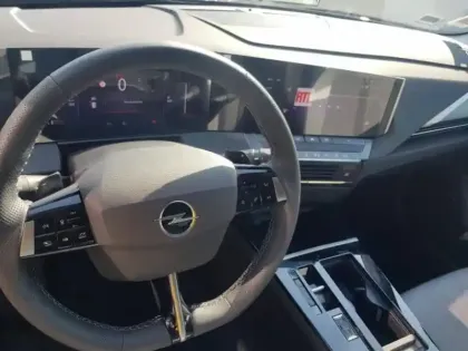 Photo 10 Opel Astra  1.2 Turbo 130ch Elegance Business BVA8