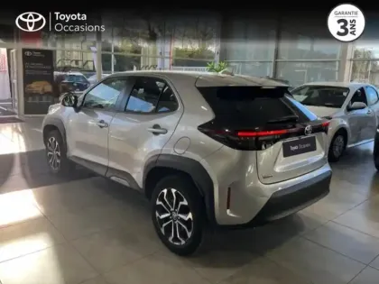 Photo 1 Toyota Yaris  Cross 116h Design Pack Cargo