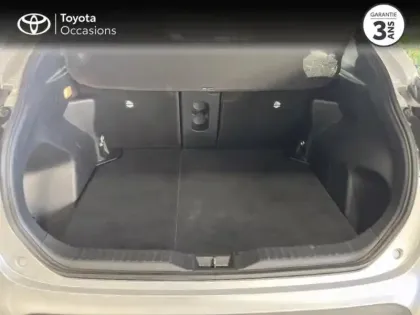 Photo 9 Toyota Yaris  Cross 116h Design Pack Cargo