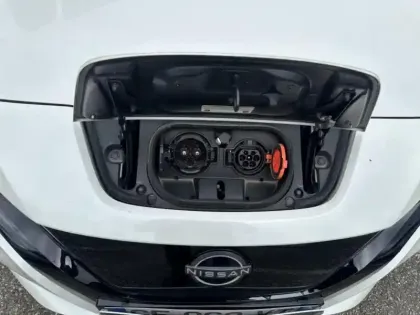 Photo 16 Nissan Leaf  150ch 40kWh Acenta 22