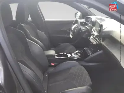 Photo 4 Peugeot 2008  1.2 PureTech 155ch S/S GT Pack EAT8 GPS Camera