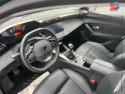 Photo 14 Peugeot 308  1.2 PureTech 130ch S&S Active Pack