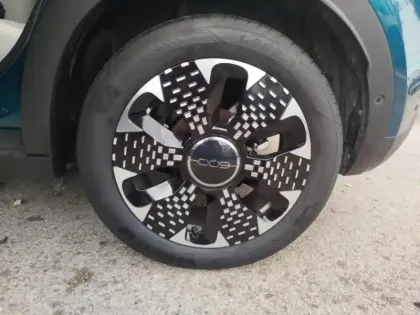 Photo 10 Fiat 600  1.2 Hybrid 100ch La Prima DCT6