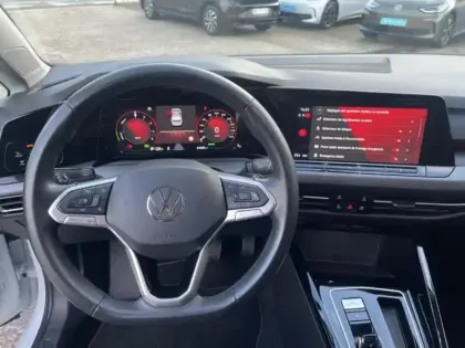 Photo 10 Volkswagen Golf  1.4 eHybrid OPF 204ch Style DSG6
