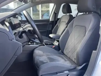 Photo 13 Volkswagen Golf  1.4 eHybrid OPF 204ch Style DSG6