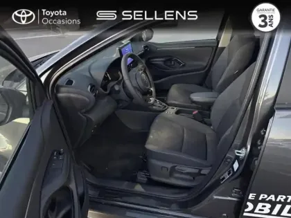 Photo 10 Toyota Yaris  116h Design 5p MY25