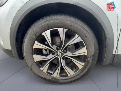 Photo 9 Renault Captur  1.6 E-Tech hybride 145ch Evolution