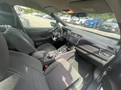 Photo 8 Nissan Leaf  150ch 40kWh Acenta 22