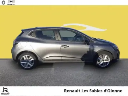 Photo 12 Renault Clio  1.5 dCi 100ch Evolution - 25