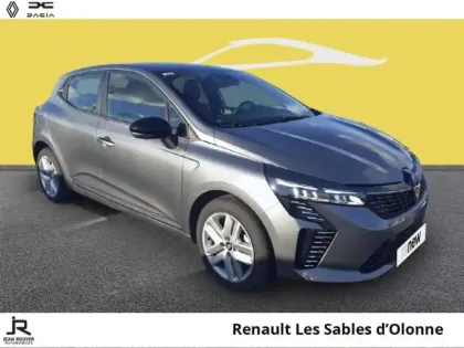 Photo 16 Renault Clio  1.5 dCi 100ch Evolution - 25