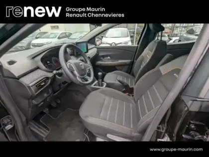 Photo 8 Dacia Sandero  1.0 TCe 90ch Stepway Confort -22