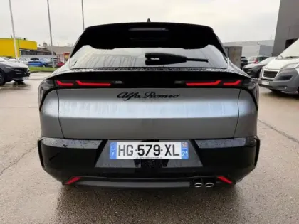 Photo 3 Alfa Romeo Junior  1.2 Ibrida 145ch Premium e-DCT6