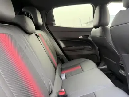 Photo 13 Alfa Romeo Junior  1.2 Ibrida 145ch Premium e-DCT6