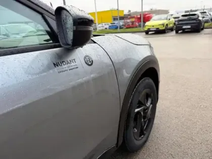 Photo 6 Alfa Romeo Junior  1.2 Ibrida 145ch Premium e-DCT6