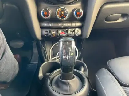 Photo 7 Mini Mini  5 Portes Cooper 136ch Edition Premium BVA7