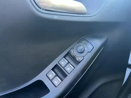 Photo 9 Ford Puma  1.0 Flexifuel 125ch S&S mHEV Titanium Business