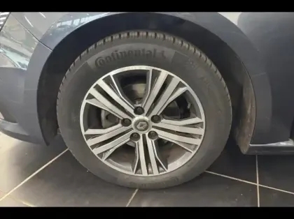 Photo 12 Renault Megane  1.3 TCe 140ch Evolution EDC -23