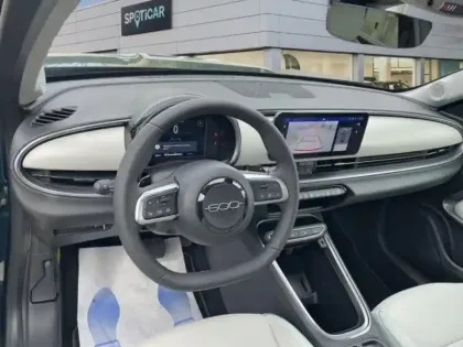 Photo 7 Fiat 600  1.2 Hybrid 136ch La Prima DCT6