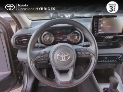 Photo 8 Toyota Yaris  116h Design 5p MY22