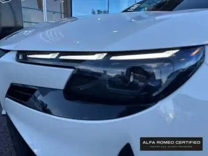 Photo 12 Alfa Romeo Junior  1.2 Ibrida 136ch Speciale DCT6