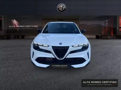 Photo 1 Alfa Romeo Junior  1.2 Ibrida 136ch Speciale DCT6