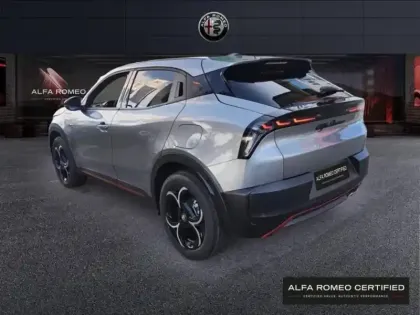 Photo 6 Alfa Romeo Junior  1.2 Ibrida 136ch Speciale DCT6