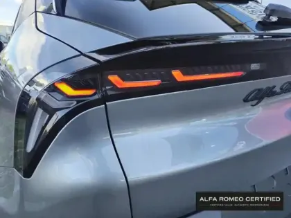 Photo 11 Alfa Romeo Junior  1.2 Ibrida 136ch Speciale DCT6