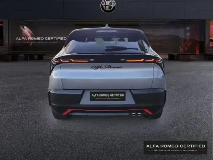 Photo 4 Alfa Romeo Junior  1.2 Ibrida 136ch Speciale DCT6